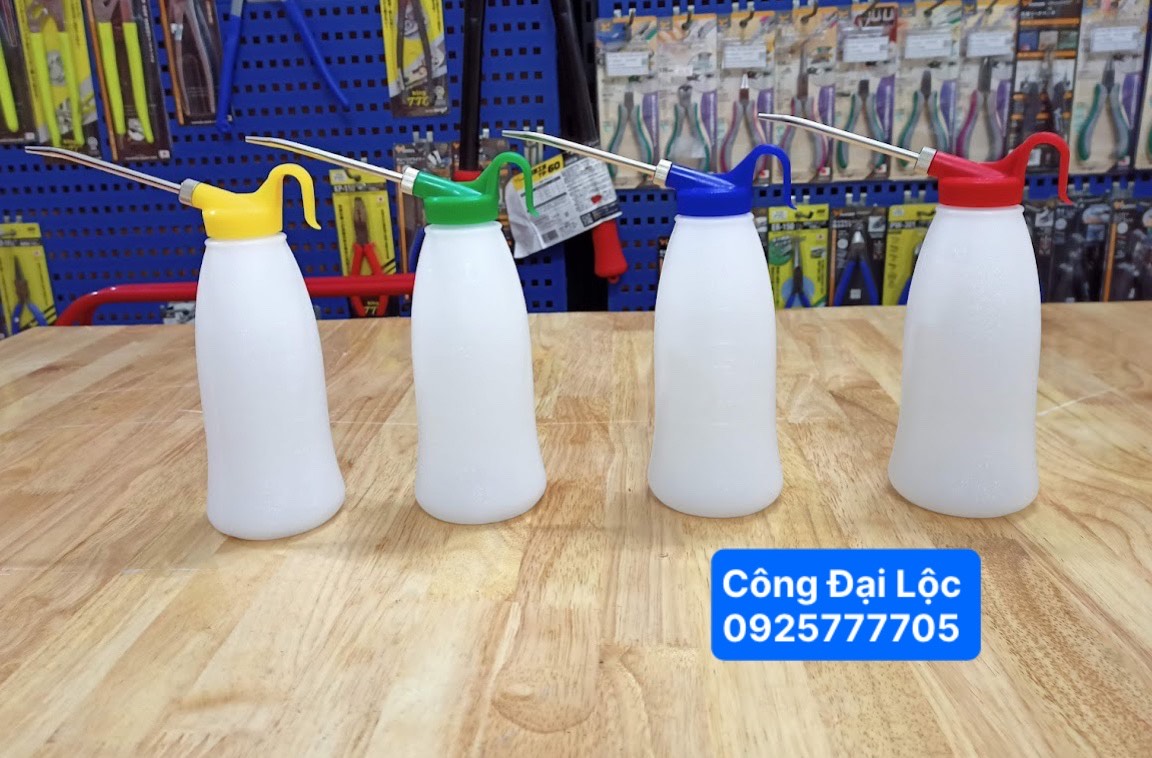 Bình nhựa châm dầu 200ml FURUPLA Japan