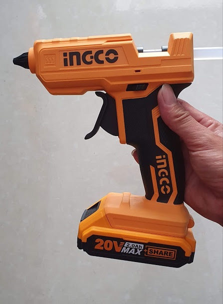 CGGLI2001 - Máy bắn keo nến dùng Pin 20v INGCO