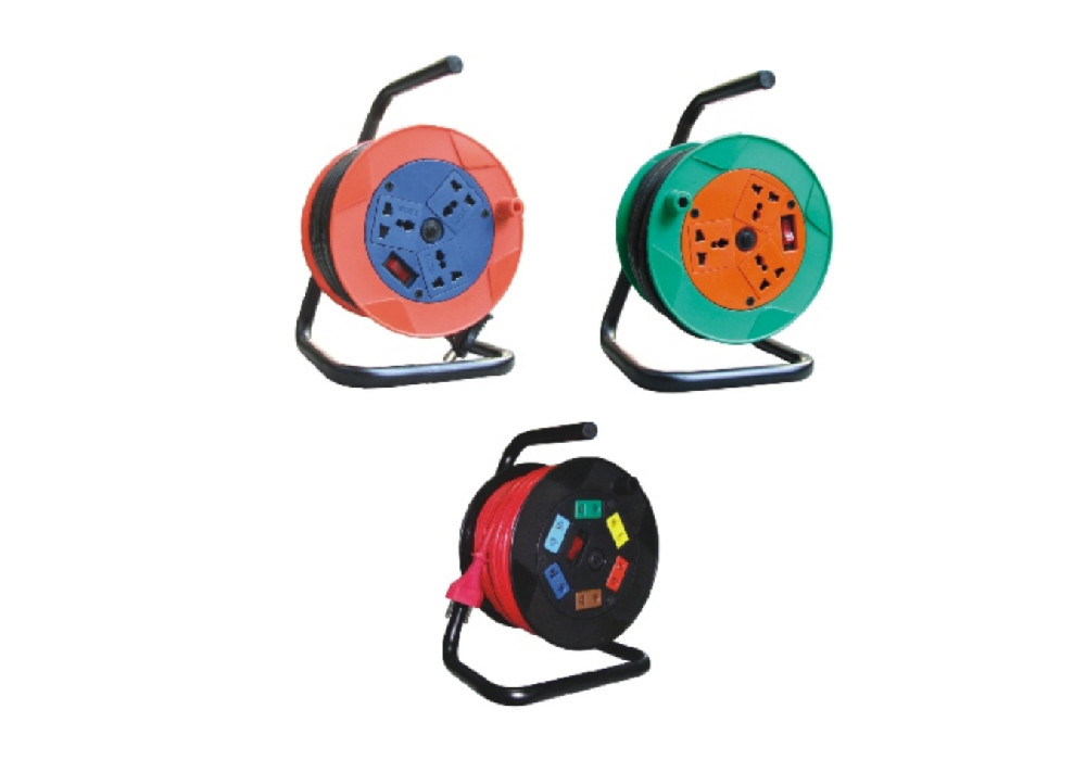 Ổ cắm kéo dài quay tay kiểu Rulo - loại phổ thông - QN20-2-15A